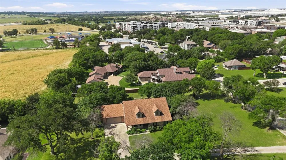 108 S Walnut Street Roanoke, TX 76262
