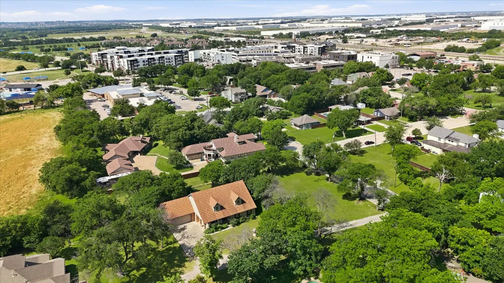 108 S Walnut Street Roanoke, TX 76262
