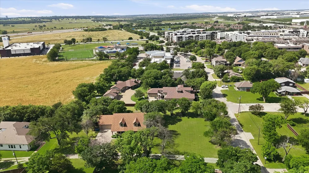 108 S Walnut Street Roanoke, TX 76262