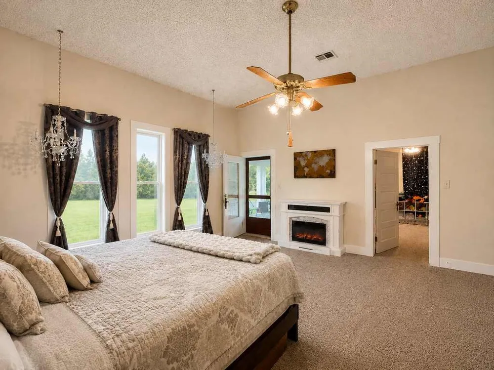 1708 S Wall Street Belton, TX 76513
