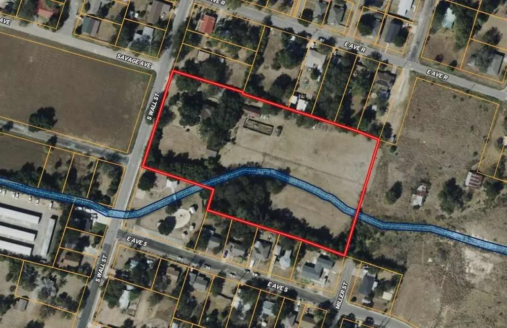 1708 S Wall Street Belton, TX 76513
