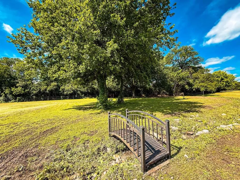1708 S Wall Street Belton, TX 76513