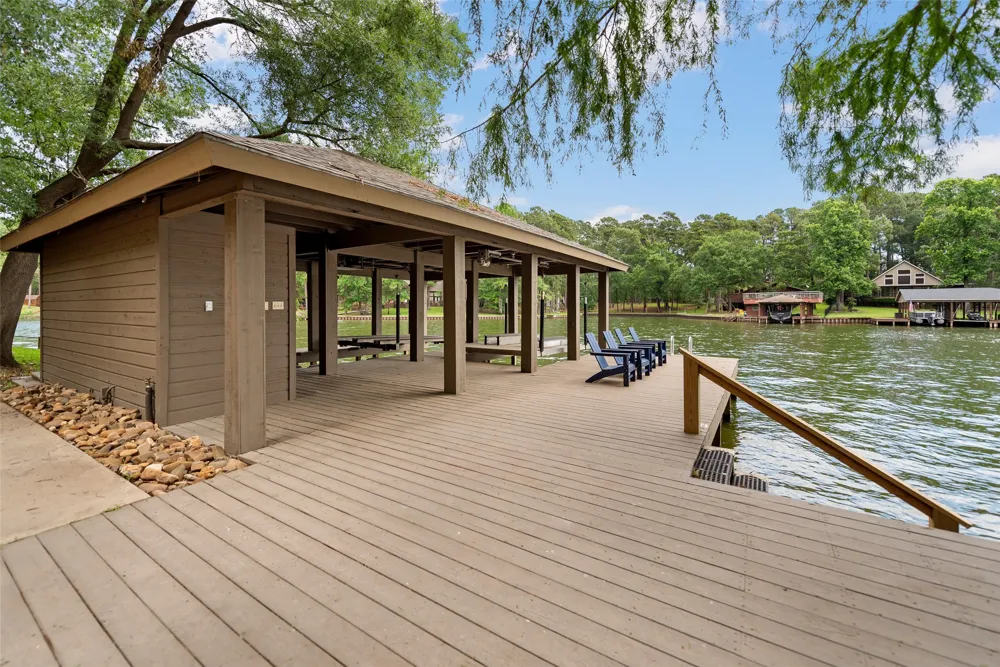 785 Windy Point Drive Mount Vernon, TX 75457