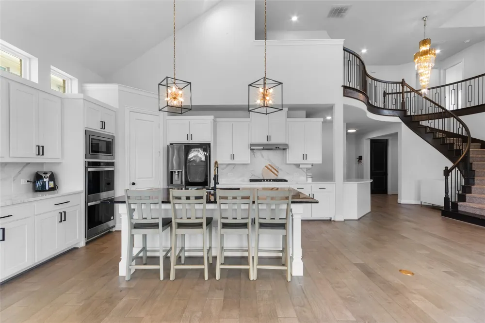 3909 Switchgrass Grove Venus, TX 76084