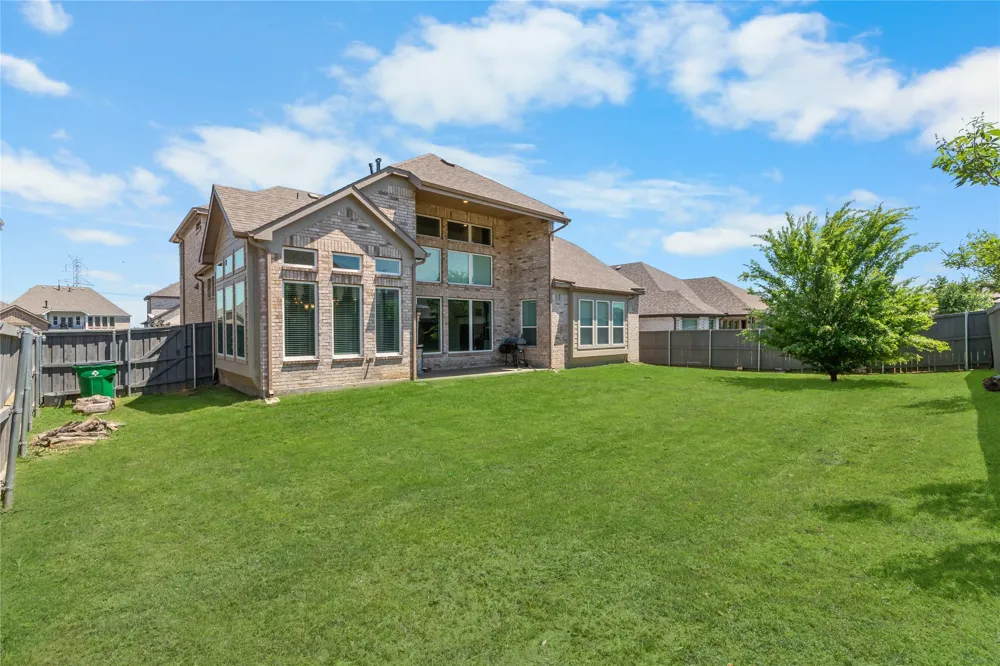 3909 Switchgrass Grove Venus, TX 76084