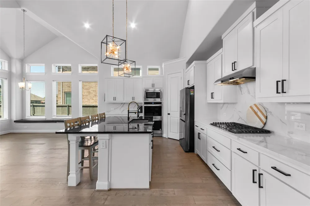 3909 Switchgrass Grove Venus, TX 76084