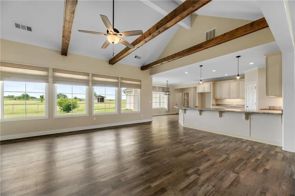 180 Spears Lane Mansfield, GA 30055