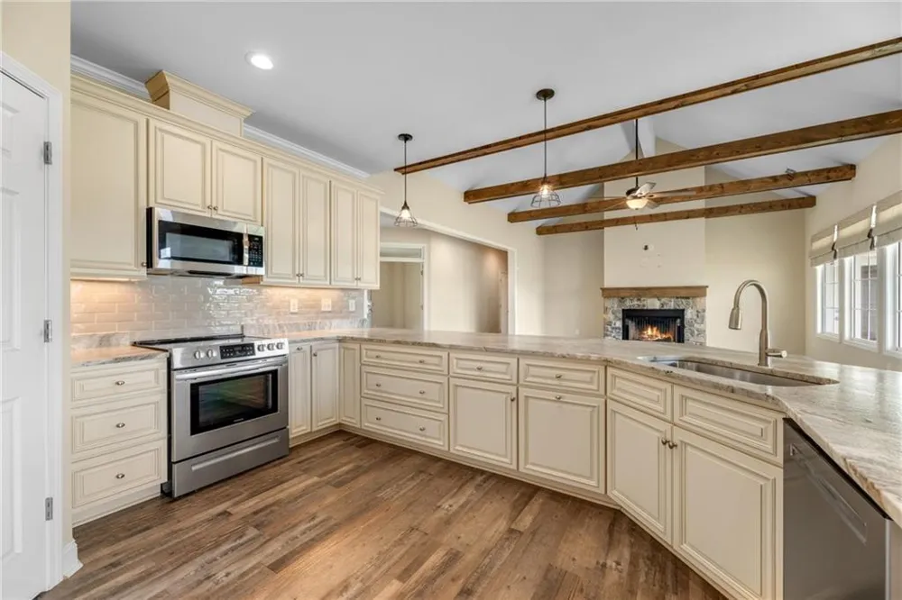 180 Spears Lane Mansfield, GA 30055