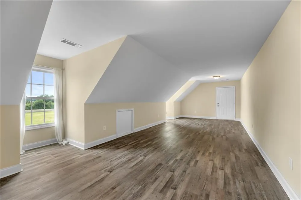 180 Spears Lane Mansfield, GA 30055