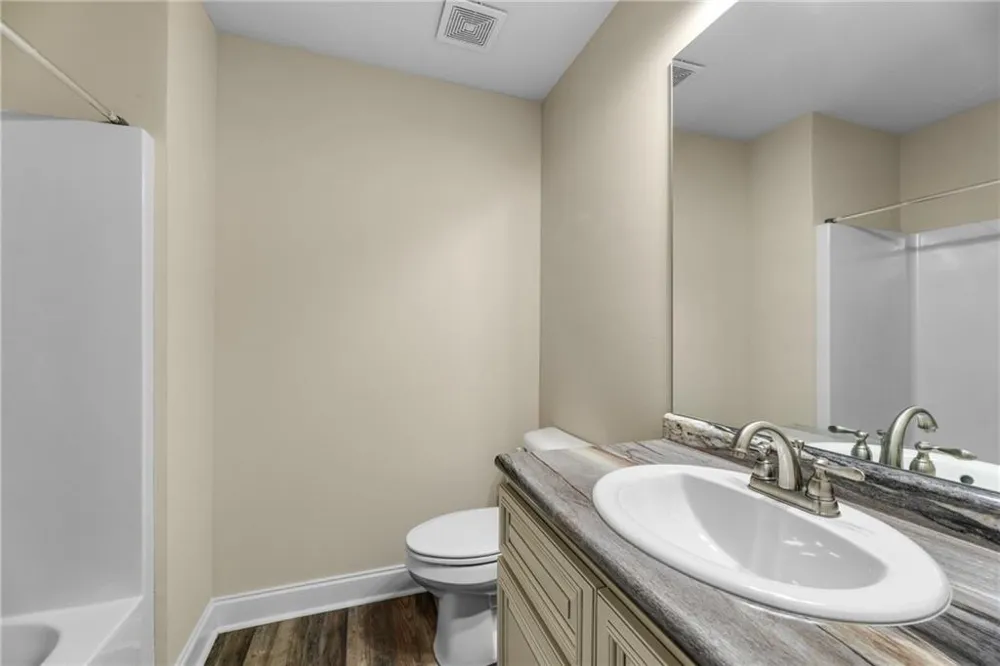 180 Spears Lane Mansfield, GA 30055