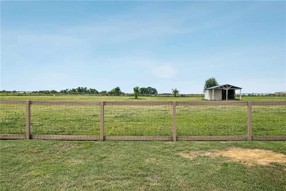 180 Spears Lane Mansfield, GA 30055