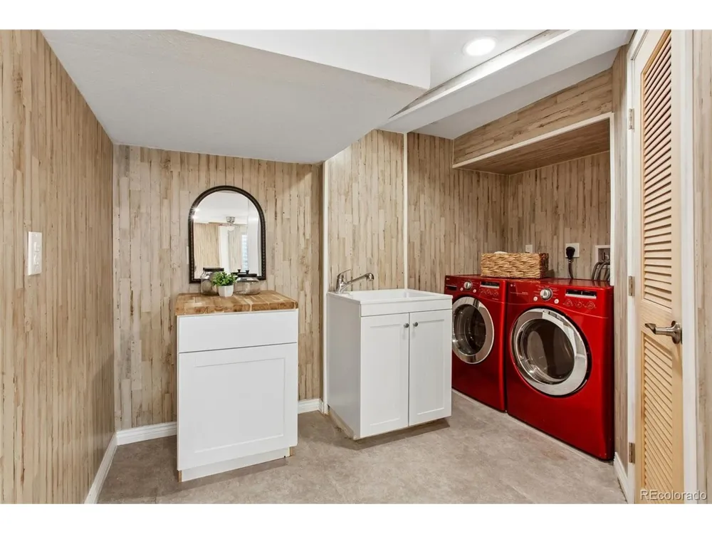 6065 Wadsworth Boulevard #B Arvada, CO 80003