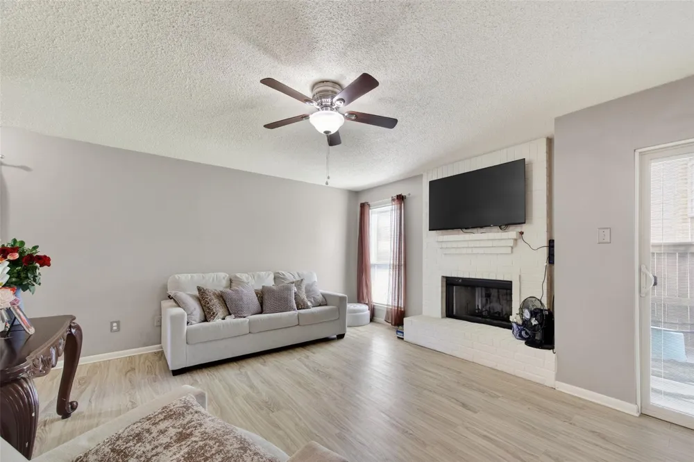 3919 Fairmont Parkway #171 Pasadena, TX 77504