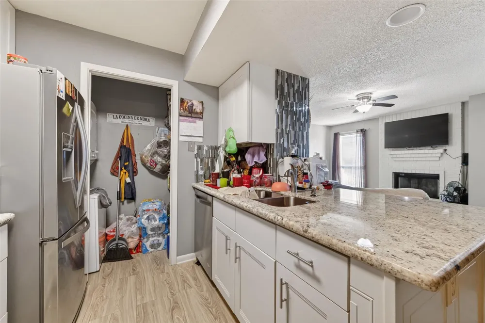 3919 Fairmont Parkway #171 Pasadena, TX 77504
