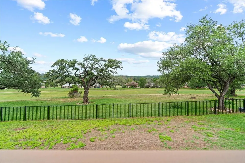 68 Brookhollow Drive Wimberley, TX 78676