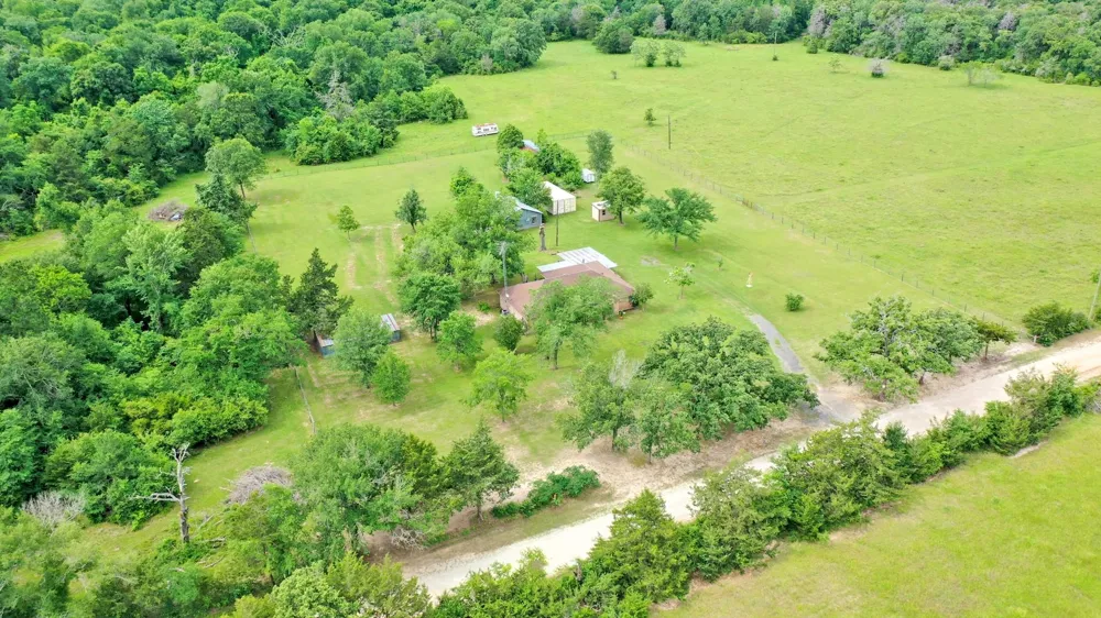 5350 Wiseman Road Midway, TX 75852
