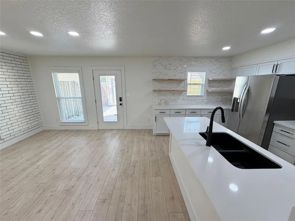 71 Cayenne Common Lake Jackson, TX 77566