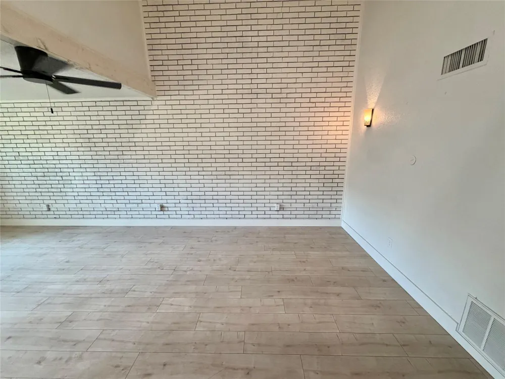 71 Cayenne Common Lake Jackson, TX 77566