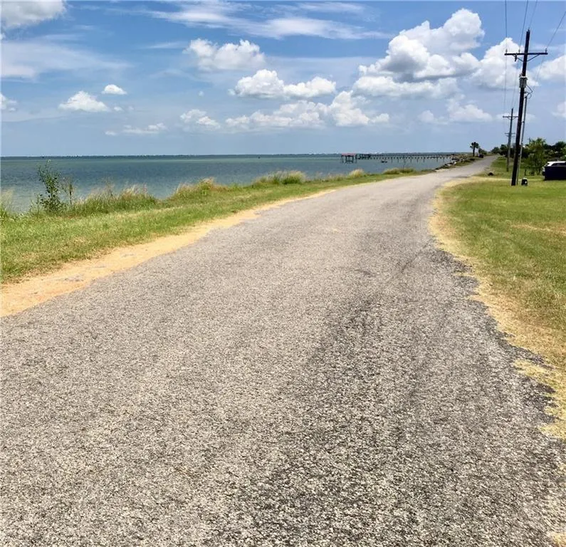 455 Egery Island Road Taft, TX 78390