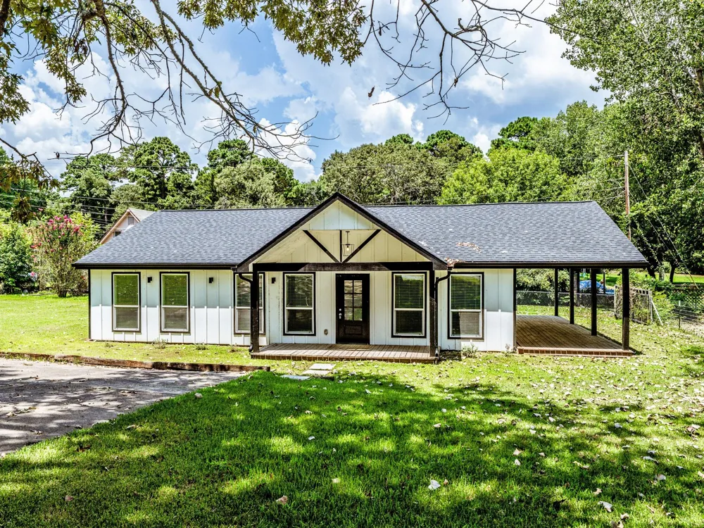 161 Lakeway Circle Trinity, TX 75862