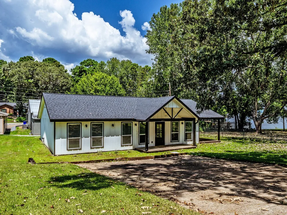 161 Lakeway Circle Trinity, TX 75862