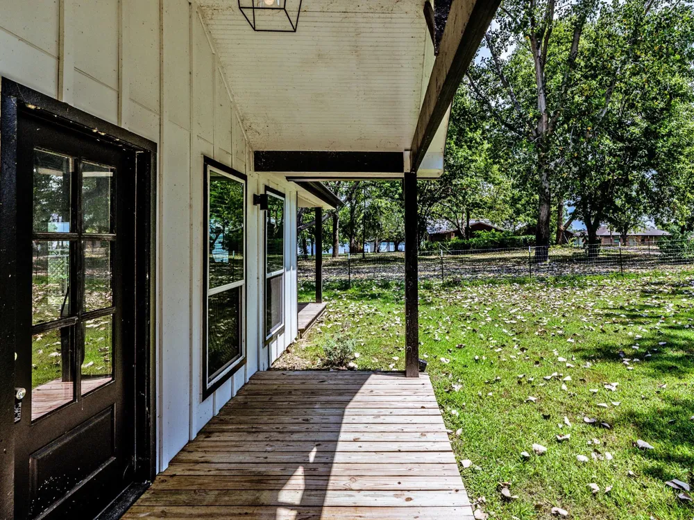 161 Lakeway Circle Trinity, TX 75862