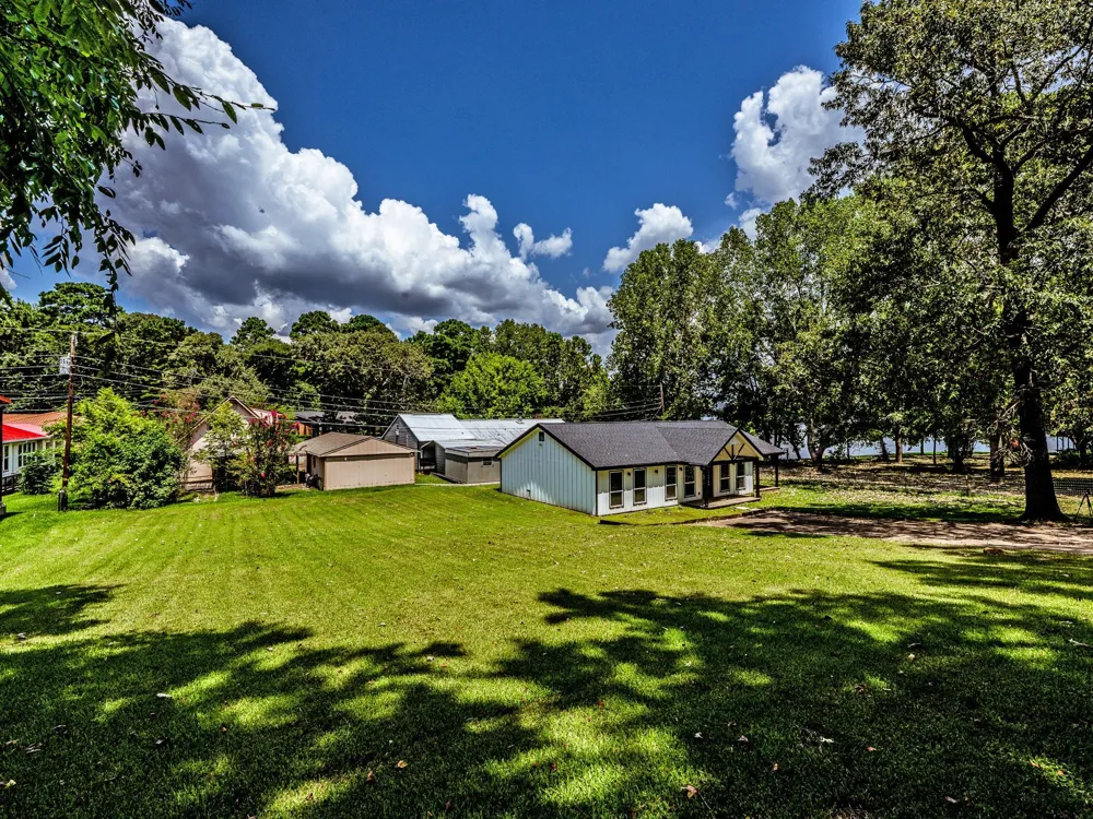 161 Lakeway Circle Trinity, TX 75862