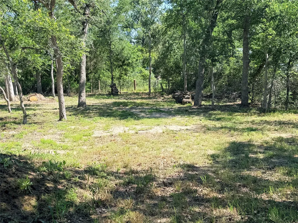 281 Redberry Rd Somerville, TX 77879