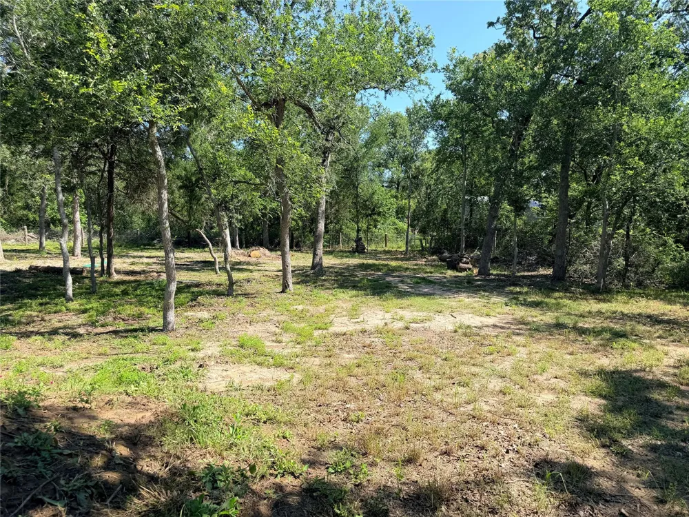 281 Redberry Rd Somerville, TX 77879