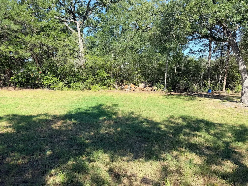 281 Redberry Rd Somerville, TX 77879