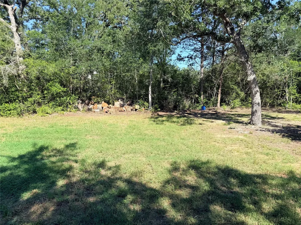 281 Redberry Rd Somerville, TX 77879