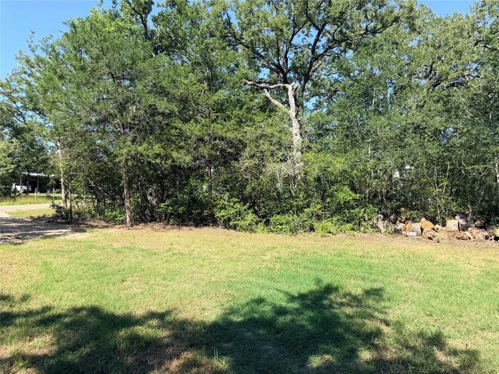 281 Redberry Rd Somerville, TX 77879