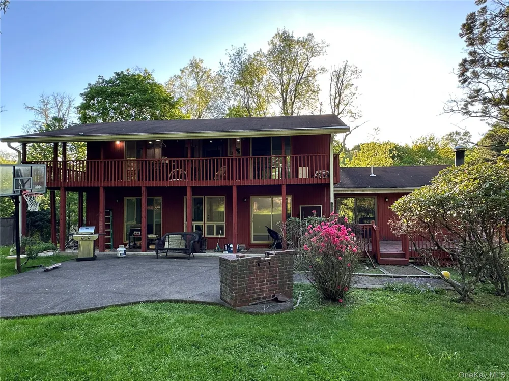 254 Hempstead Road Spring Valley, NY 10977
