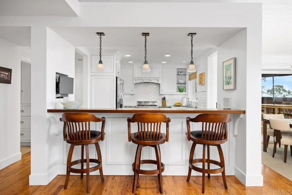 335 10th Street Del Mar, CA 92014