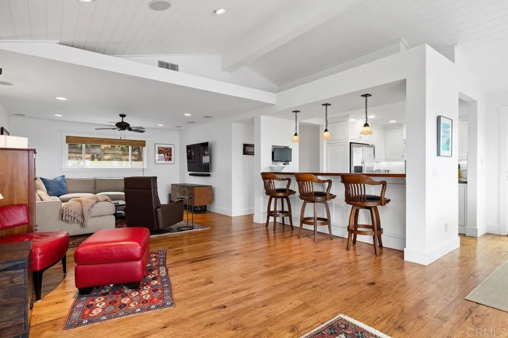 335 10th Street Del Mar, CA 92014