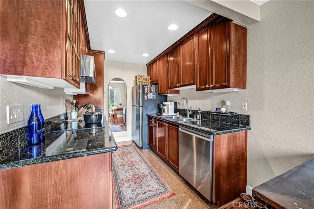 8640 Via Mallorca #B La Jolla, CA 92037
