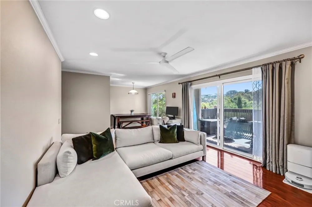 8640 Via Mallorca #B La Jolla, CA 92037