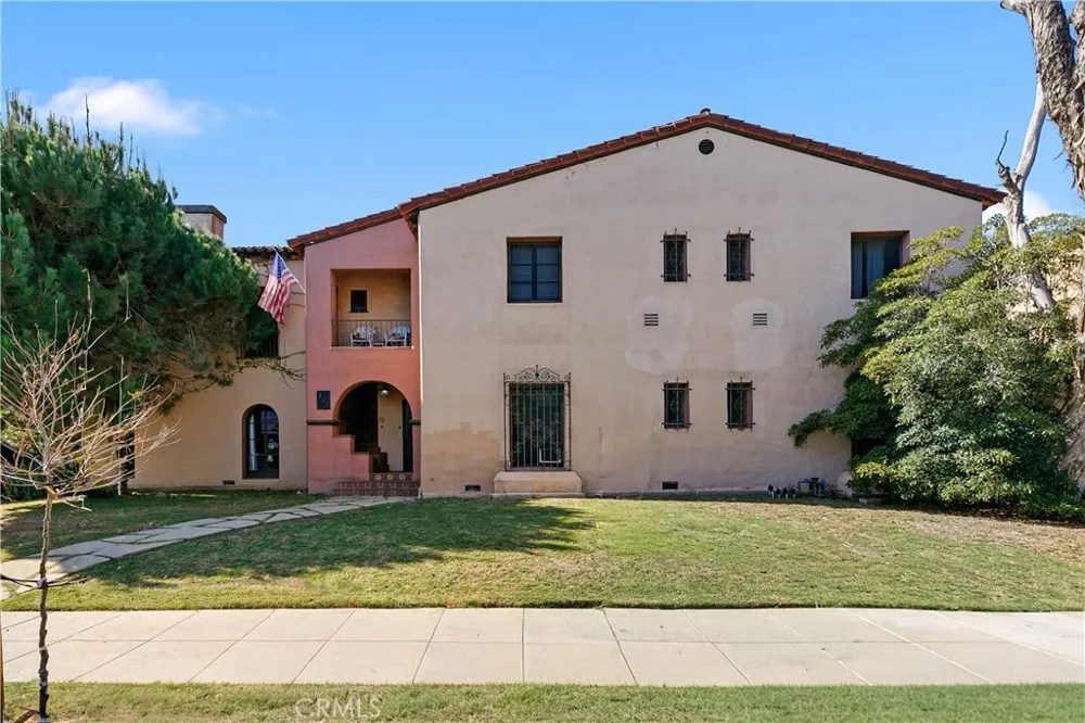 819 S Curson Avenue Los Angeles, CA 90036