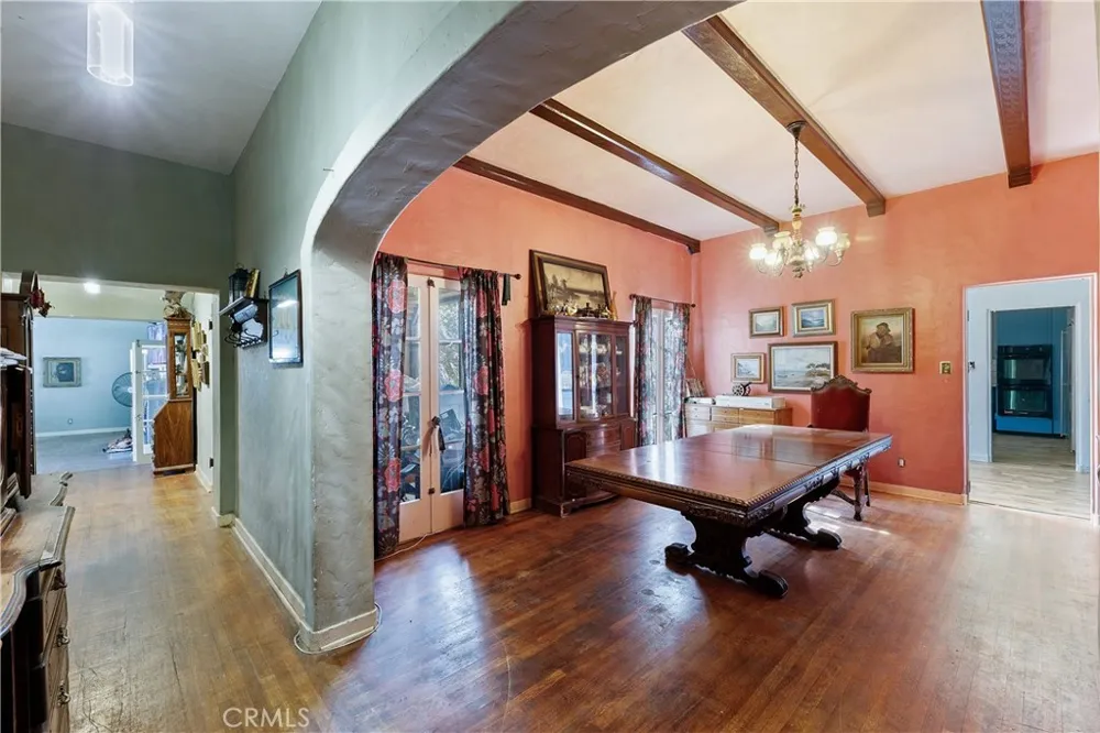 819 S Curson Avenue Los Angeles, CA 90036
