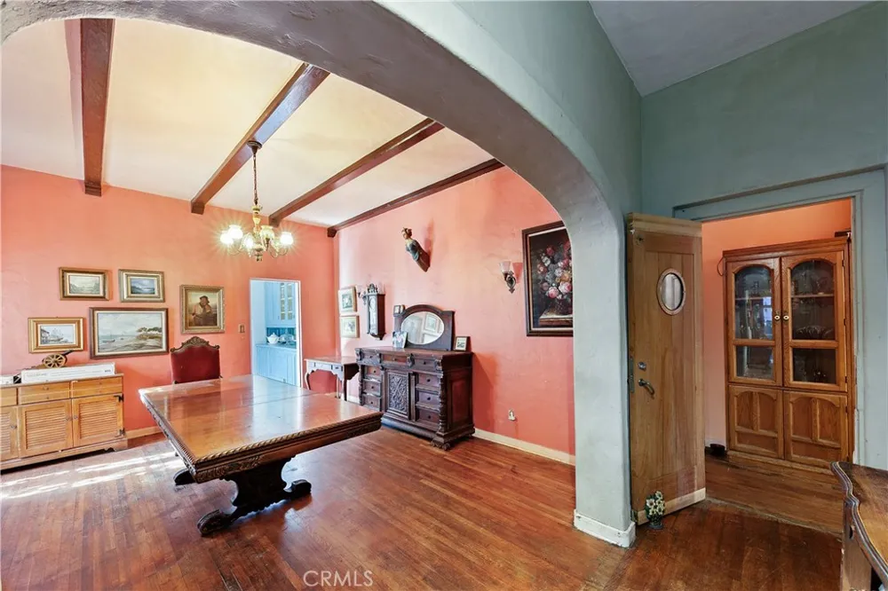 819 S Curson Avenue Los Angeles, CA 90036