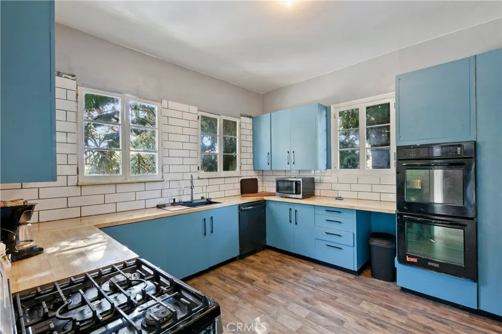 819 S Curson Avenue Los Angeles, CA 90036