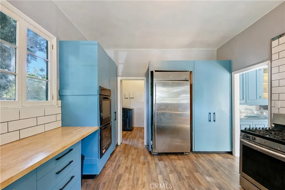 819 S Curson Avenue Los Angeles, CA 90036