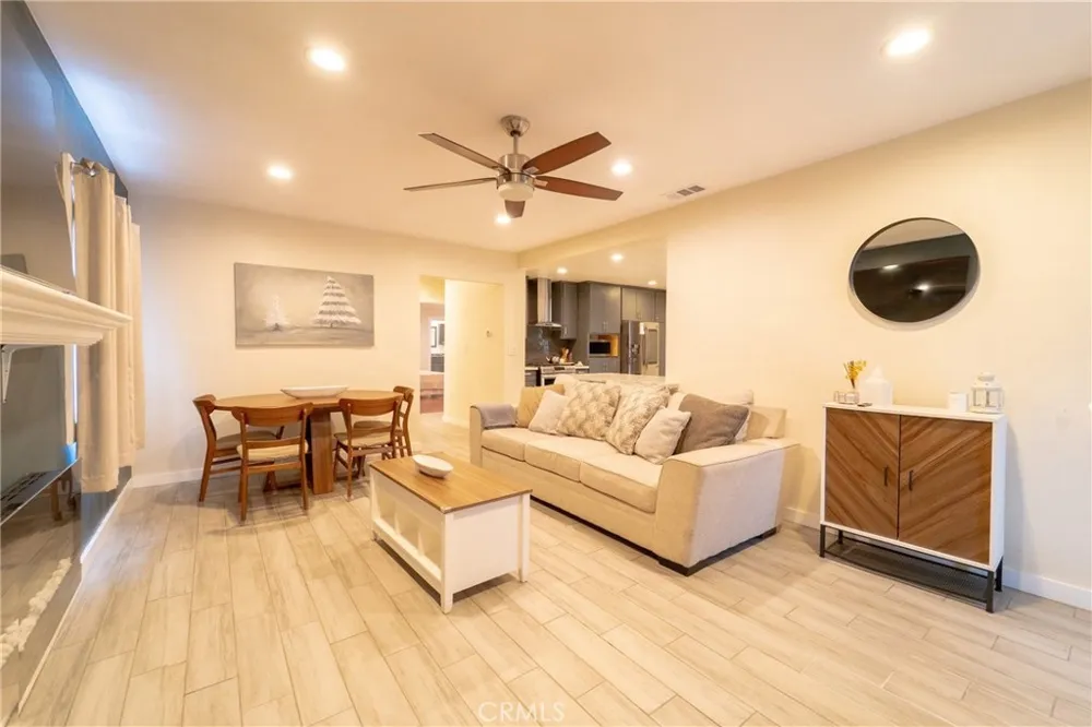 411 E 115th Los Angeles, CA 90061