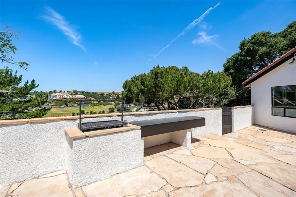 1027 Acorn Drive Arroyo Grande, CA 93420
