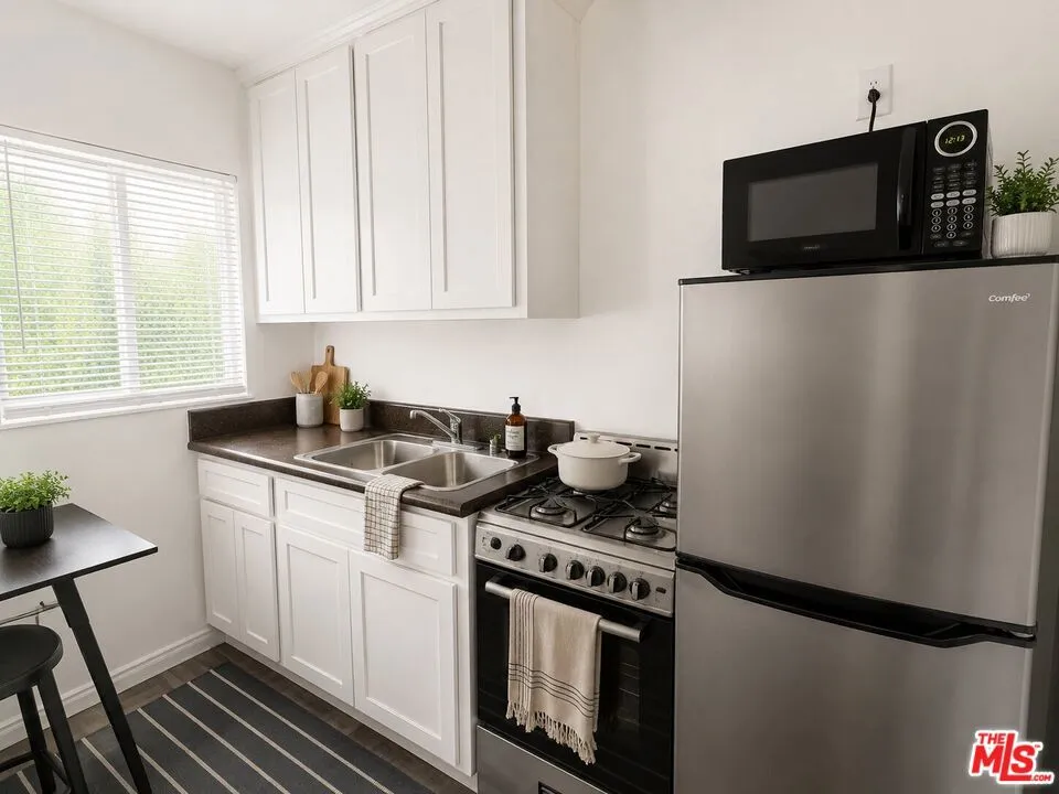2666 Orchard Avenue #2668 Los Angeles, CA 90007