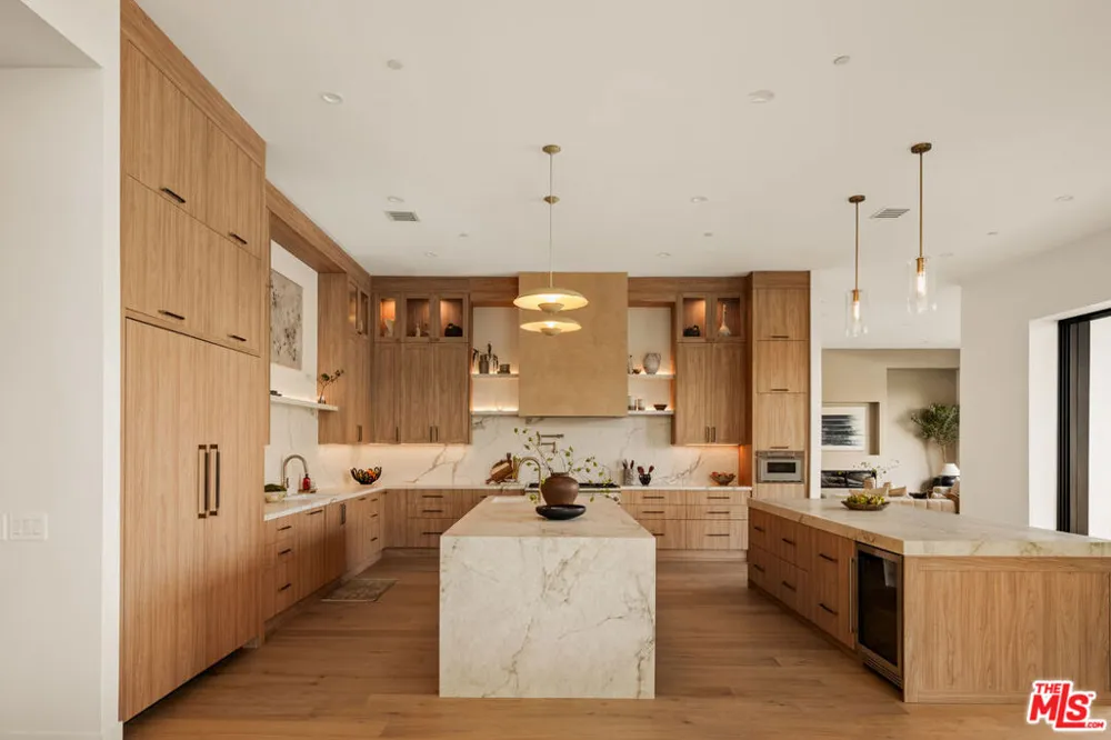 38 Dapplegray Road Bell Canyon, CA 91307