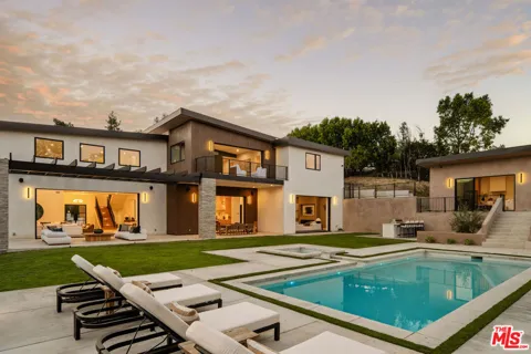 38 Dapplegray Road
