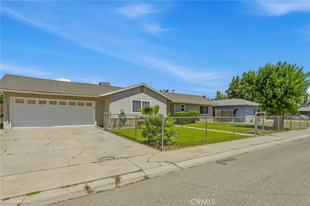 1512 Coolidge Chowchilla, CA 93610