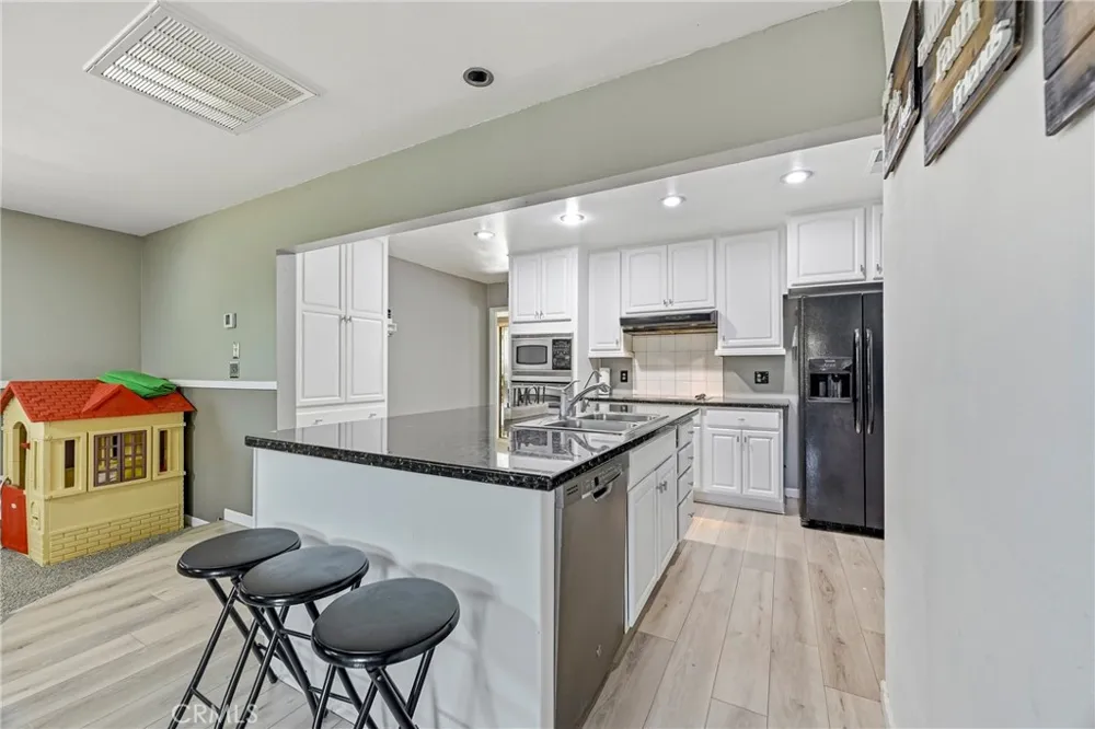 1512 Coolidge Chowchilla, CA 93610