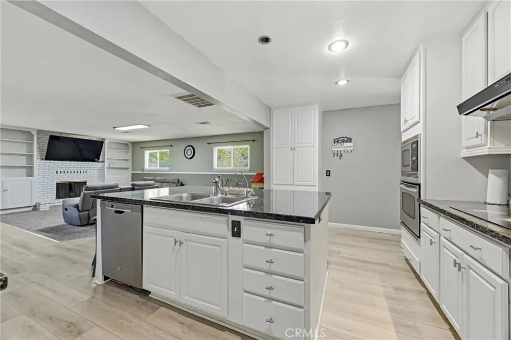 1512 Coolidge Chowchilla, CA 93610